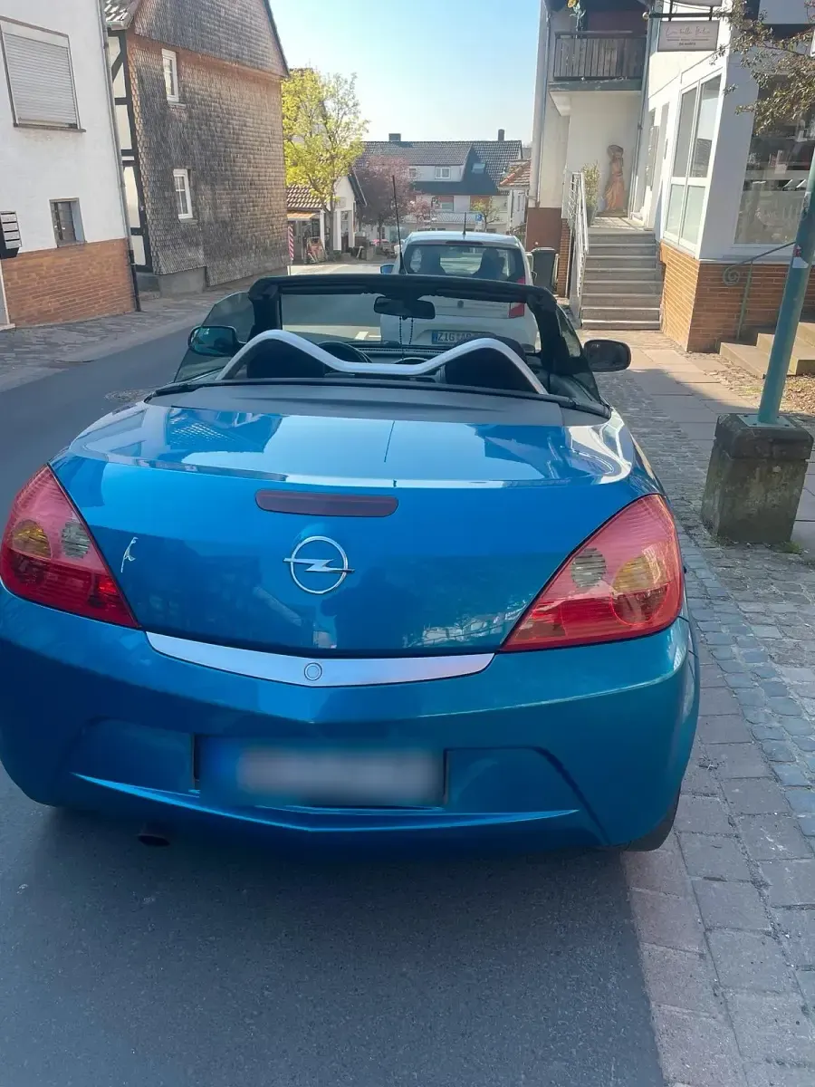 Gebraucht Opel Tigra 90 PS (66 kW) 2004 Blau Cabrio