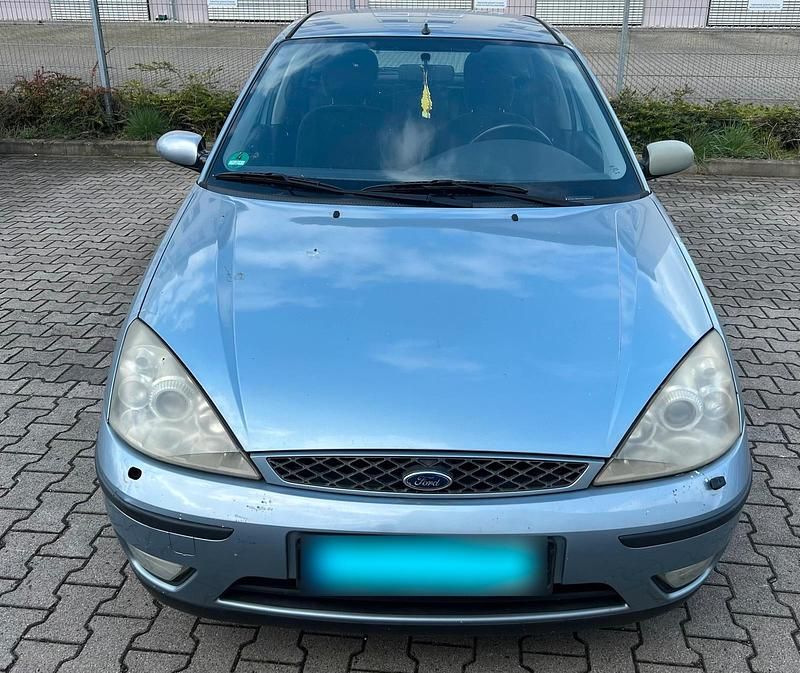 Gebraucht Ford Focus Ghia 101 PS (74 kW) 2003 Blau Kleinwagen