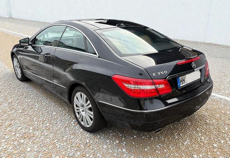 Gebraucht Mercedes E350 231 PS (169 kW) 2010 Schwarz Coupé