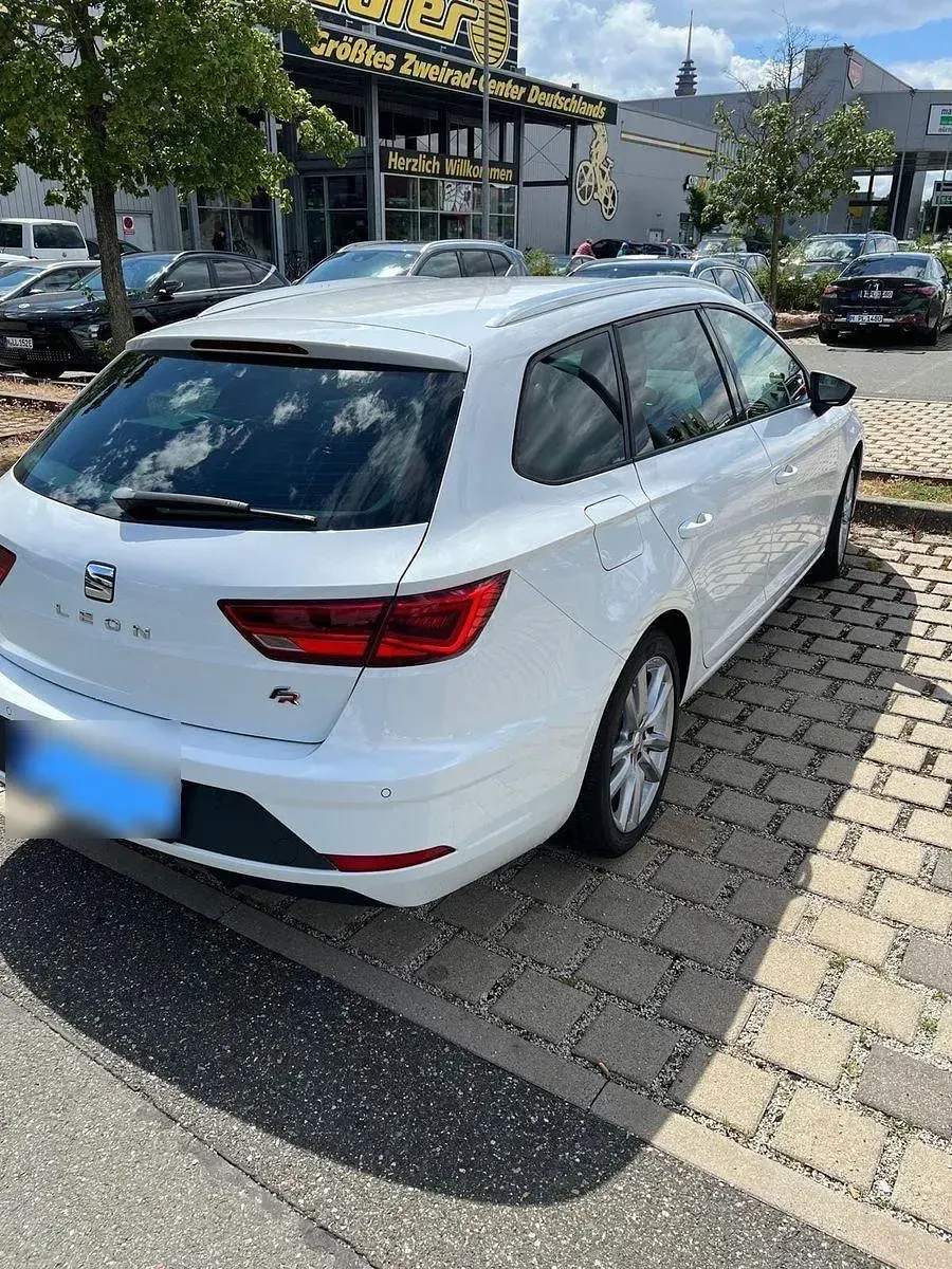 Gebraucht Seat Leon ST FR 179 PS (131 kW) 2017 Weiß Kombi
