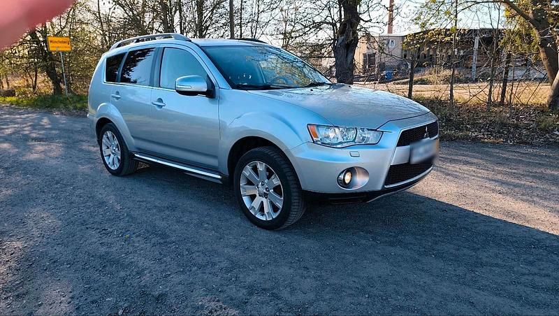 Gebraucht Mitsubishi Outlander 177 PS (130 kW) 2010 Grau SUV