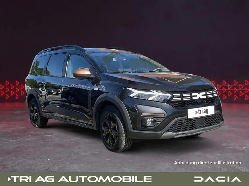 Perlmuttschwarz Gebraucht 2024 Dacia Jogger Extreme Van / Kleinbus | 25.190 € (Fairer Preis) - Bild 1/4