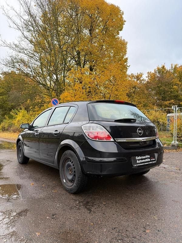 Gebraucht Opel Astra 90 PS (66 kW) 2009 Schwarz Limousine
