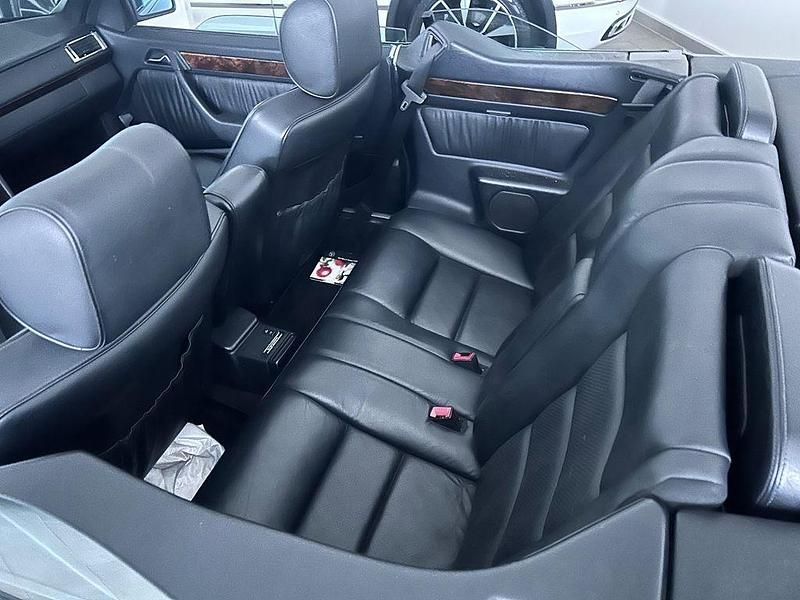 Gebraucht Mercedes E200 Edition 136 PS (100 kW) 1996 Blau Cabrio