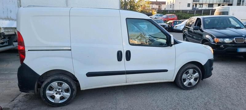 Gebraucht Fiat Doblò 66 PS (48 kW) 2014 Weiß Van / Kleinbus