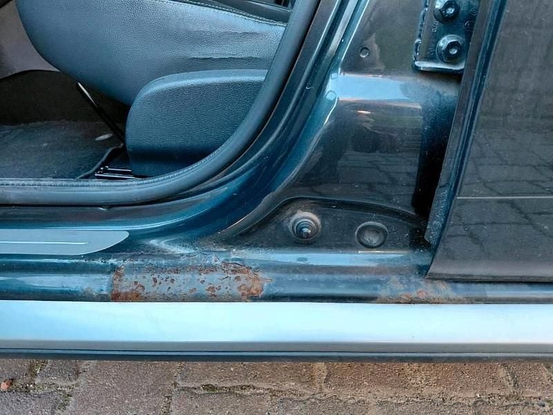 Gebraucht Dacia Sandero 87 PS (63 kW) 2010 Grau Limousine