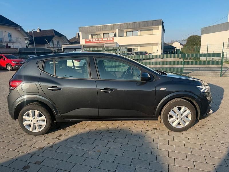 Gebraucht Dacia Sandero Expression 91 PS (66 kW) 2023 Grau Limousine