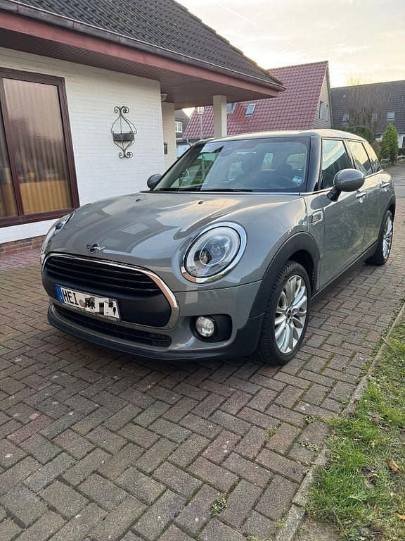 Grau Gebraucht 2018 Mini One Clubman Kombi | 12.750 € (Fairer Preis) - Bild 1/4