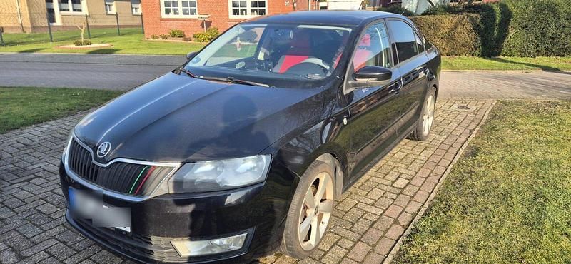 Gebraucht Skoda Rapid 105 PS (77 kW) 2012 Schwarz Kleinwagen