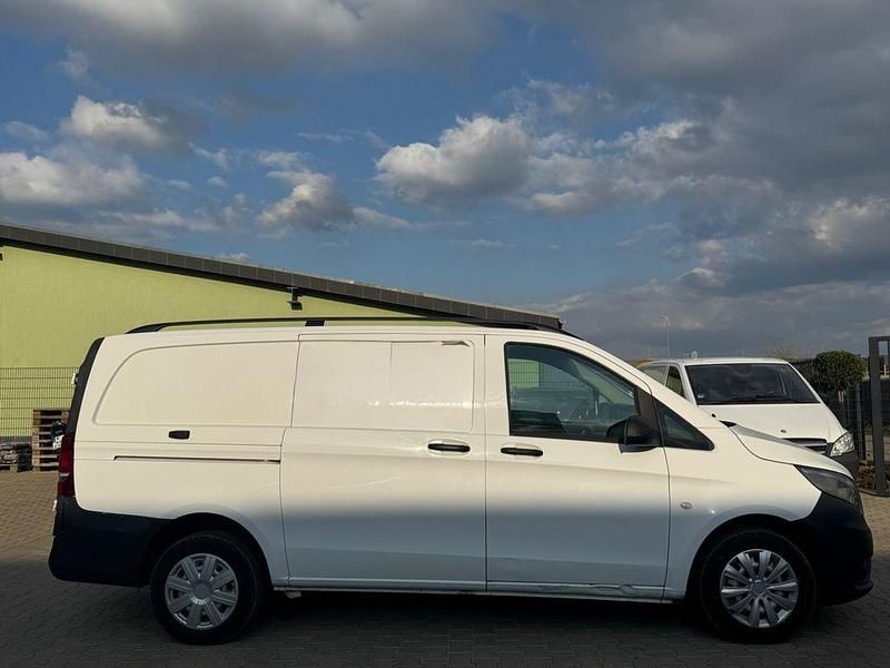 Gebraucht Mercedes Vito 114 PS (83 kW) 2015 Weiß Van