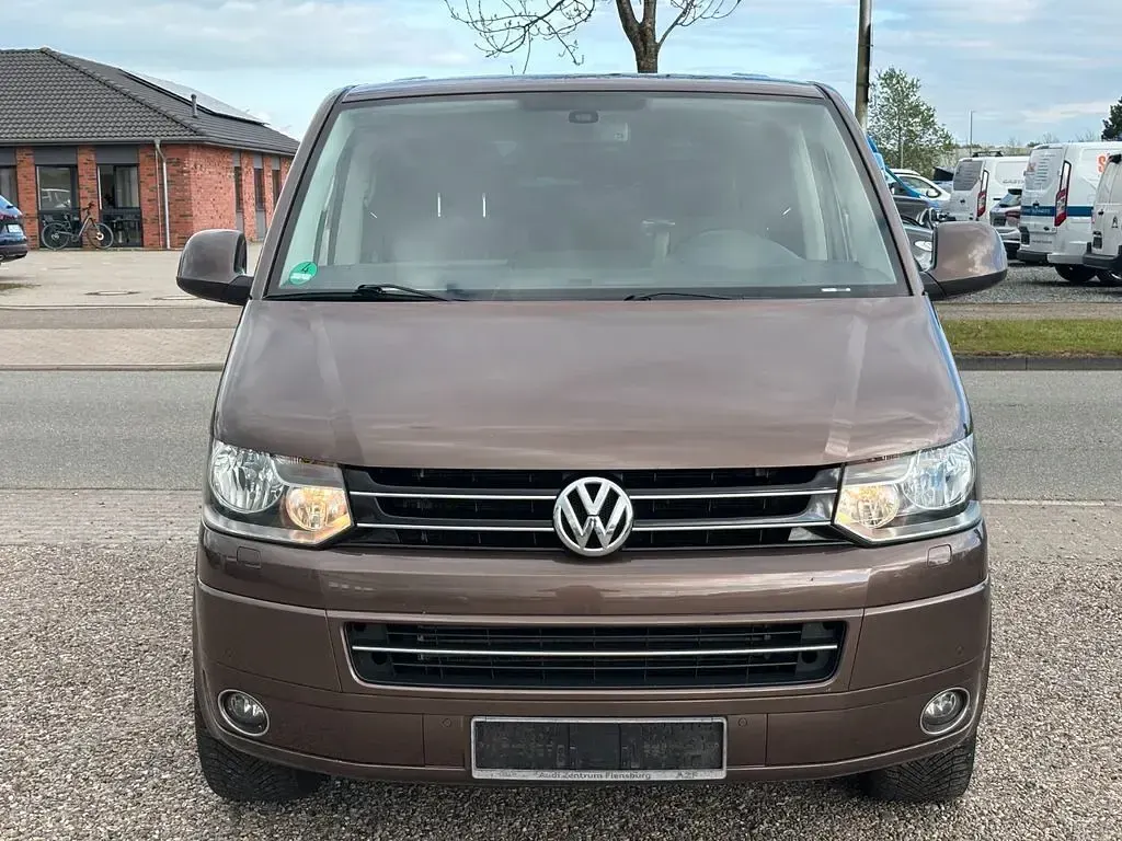 Second-hand VW T5 Highline 179 CP (131 kW) 2011 Maro Van