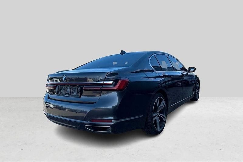 Gebraucht BMW 750 400 PS (294 kW) 2019 Grau Limousine