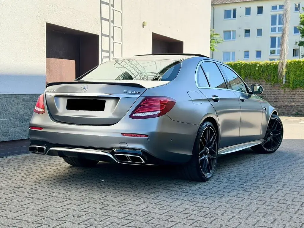 Gebraucht Mercedes E63S AMG AMG 612 PS (450 kW) 2017 Grau Limousine