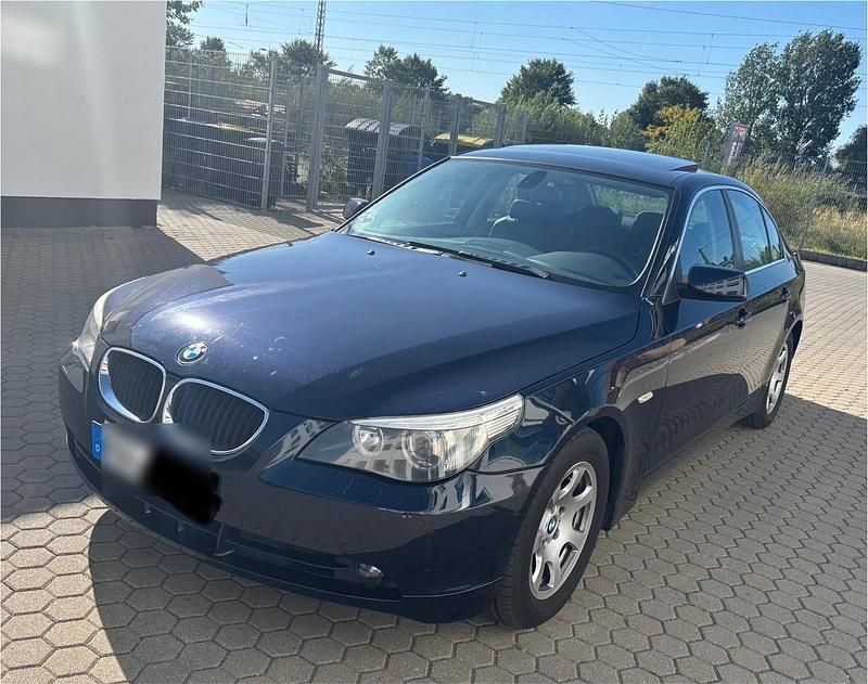 Blau Gebraucht 2003 BMW 525 Limousine | 4.500 € (Guter Preis) - Bild 1/4