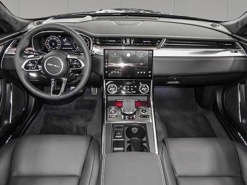 Gebraucht Jaguar XF R-Dynamic 206 PS (151 kW) 2024 Santorini black