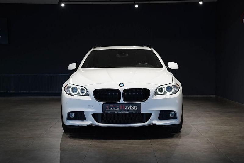 Gebraucht BMW 525 M Sport 218 PS (160 kW) 2012 Weiß Limousine