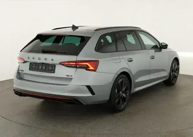 Neu Skoda Octavia RS 265 PS (194 kW) 2026 Rot Kombi