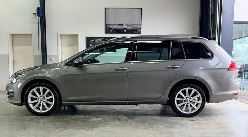 Gebraucht VW Golf VII Highline 140 PS (102 kW) 2014 Grau Kombi