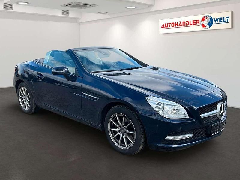 Gebraucht Mercedes SLK200 184 PS (135 kW) 2011 Blau Cabrio