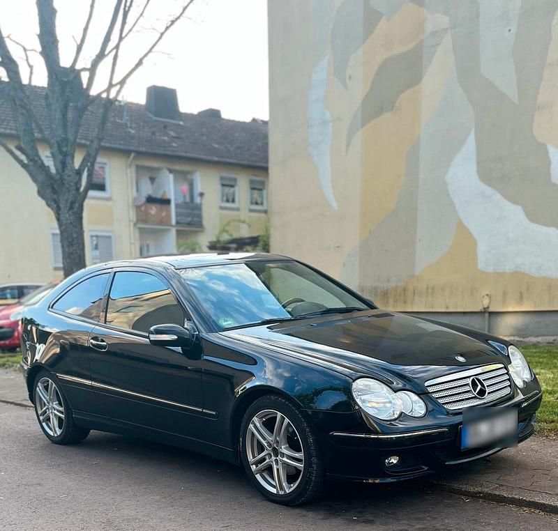 Gebraucht 2006 Mercedes C200 Coupé | 3.900 € (Fairer Preis) - Bild 1/4
