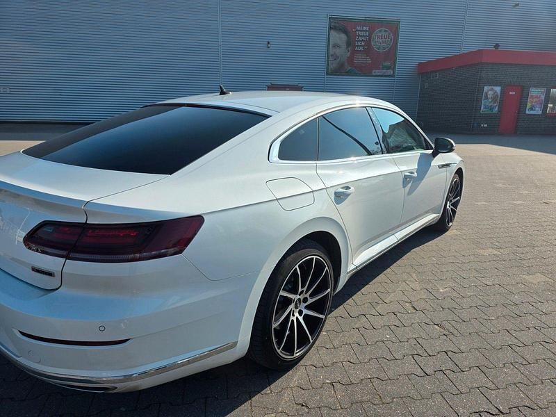 Gebraucht VW Arteon 239 PS (175 kW) 2017 Weiß Kleinwagen