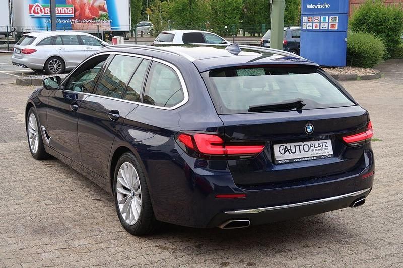 Gebraucht BMW 540 Luxury Line 340 PS (250 kW) 2021 Blau Limousine