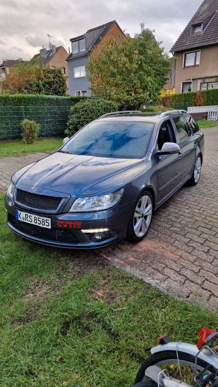 Gebraucht Skoda Octavia RS 170 PS (125 kW) 2011 Blau Limousine