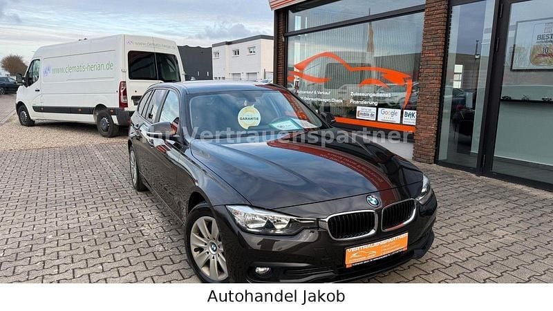 Gebraucht BMW 318 Advantage 150 PS (110 kW) 2016 Grau Kombi