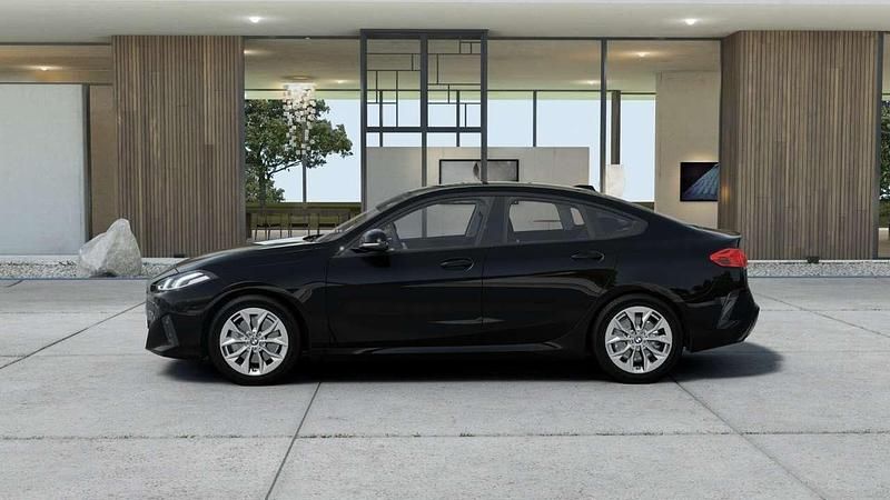 Neu BMW 220 170 PS (125 kW) 2026 Schwarz uni Coupé