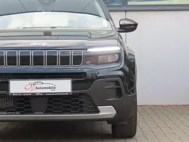 Usado Jeep Avenger 101 CV (74 kW) 2024 Negro SUV