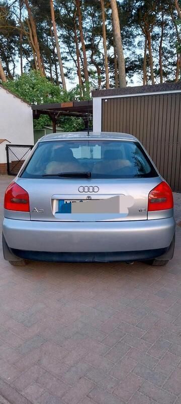 Silber Gebraucht 1997 Audi A3 Limousine | 1.500 € - Bild 1/4
