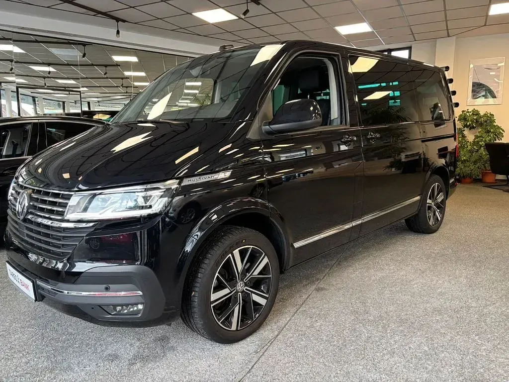 Gebraucht VW Multivan Generation Six 204 PS (150 kW) 2021 Schwarz Van / Kleinbus