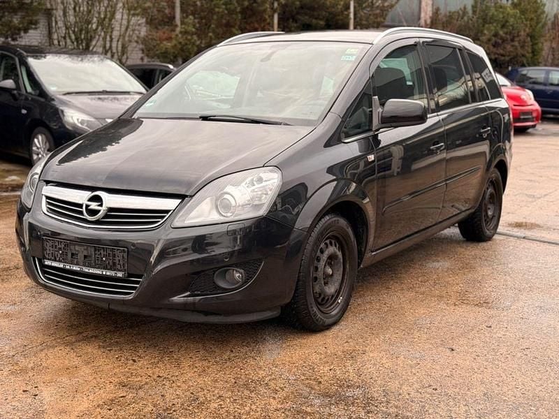 Schwarz Gebraucht 2013 Opel Zafira Family Van / Kleinbus | 4.490 € (Fairer Preis) - Bild 1/4