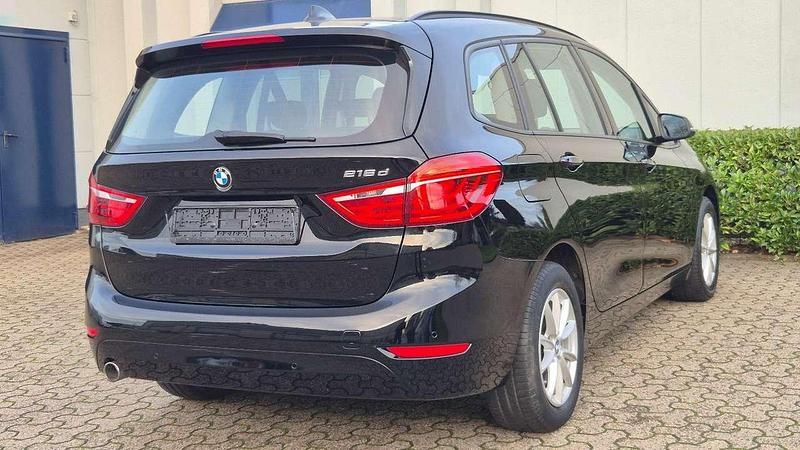 Gebraucht BMW 216 116 PS (85 kW) 2015 Schwarz Van / Kleinbus