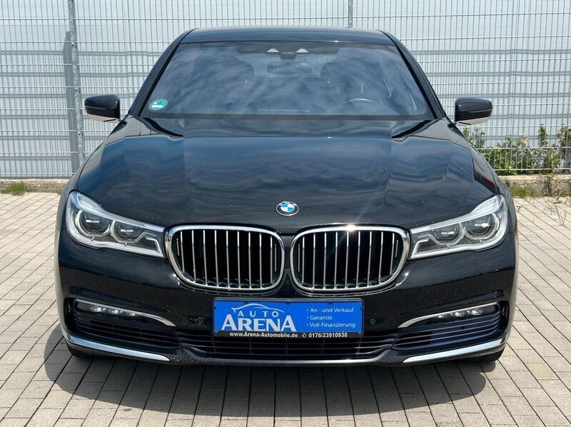 Gebraucht BMW 750 449 PS (330 kW) 2016 Schwarz Limousine