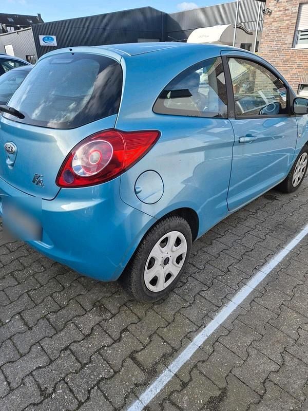 Gebraucht Ford Ka 69 PS (50 kW) 2010 Blau Kleinwagen