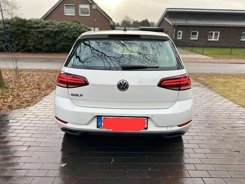 Second-hand VW Golf VII Comfortline 86 CP (63 kW) 2018 Berlinǎ