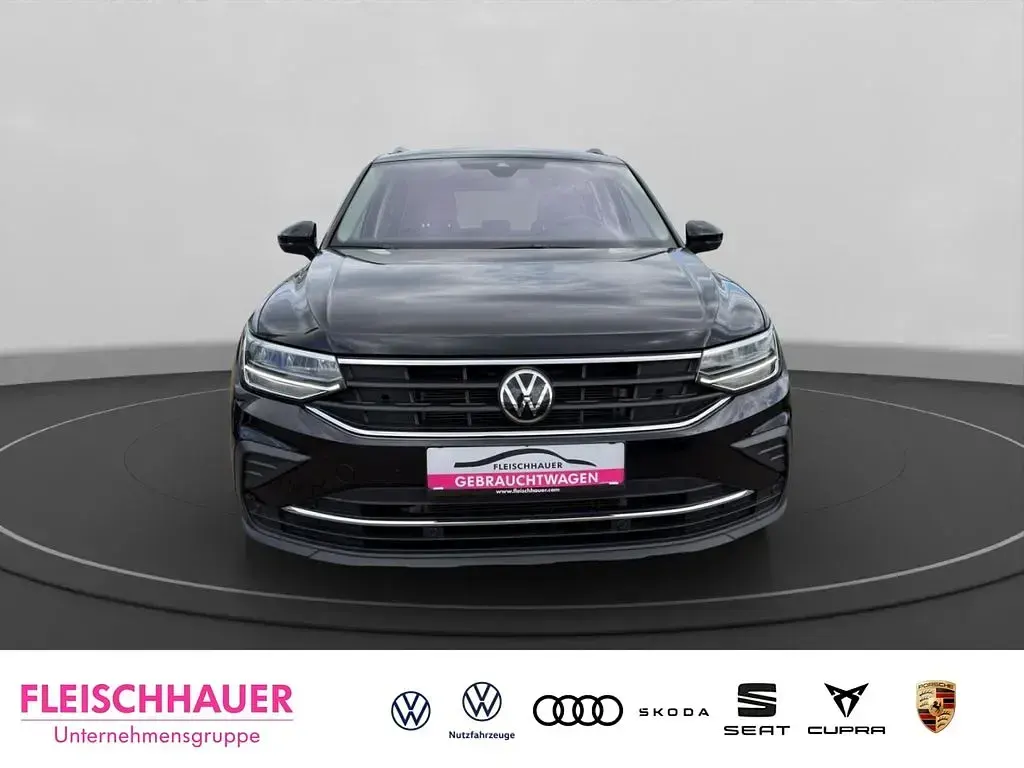 Gebraucht VW Tiguan Active 150 PS (110 kW) 2022 Schwarz SUV