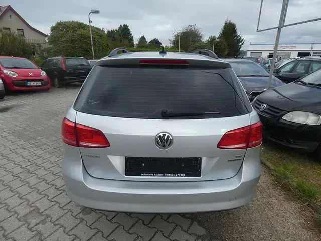 Gebraucht VW Passat Trendline 150 PS (110 kW) 2011 Kombi