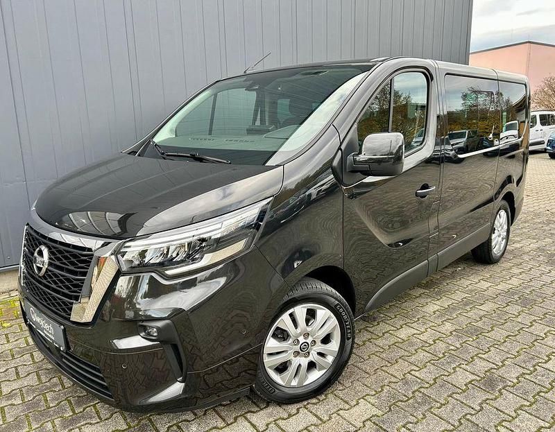 Second-hand Nissan Primastar Tekna 170 CP (125 kW) 2022 Negru Monovolum