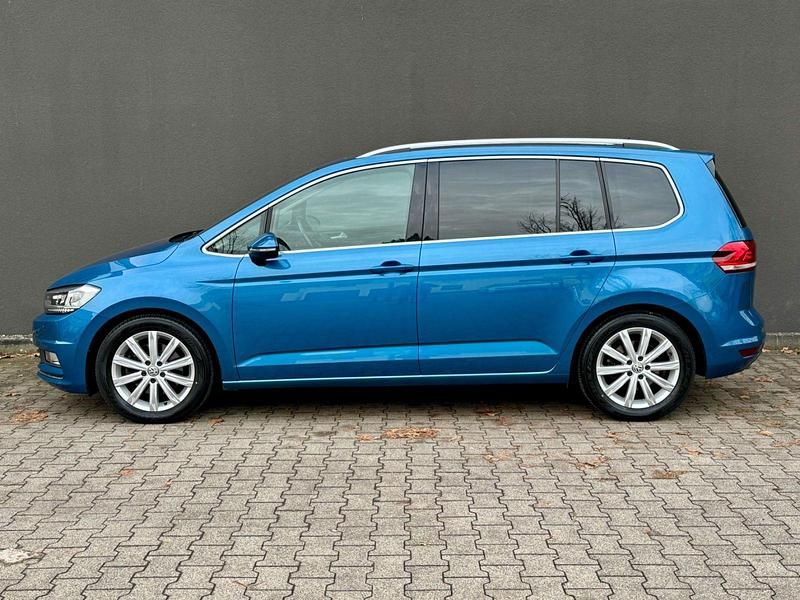 Gebraucht VW Touran Highline 190 PS (139 kW) 2016 Blau Van / Kleinbus