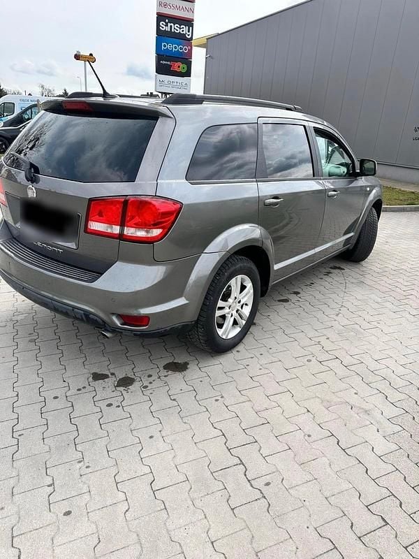 Gebraucht Fiat Freemont 140 PS (102 kW) 2012 Silber SUV