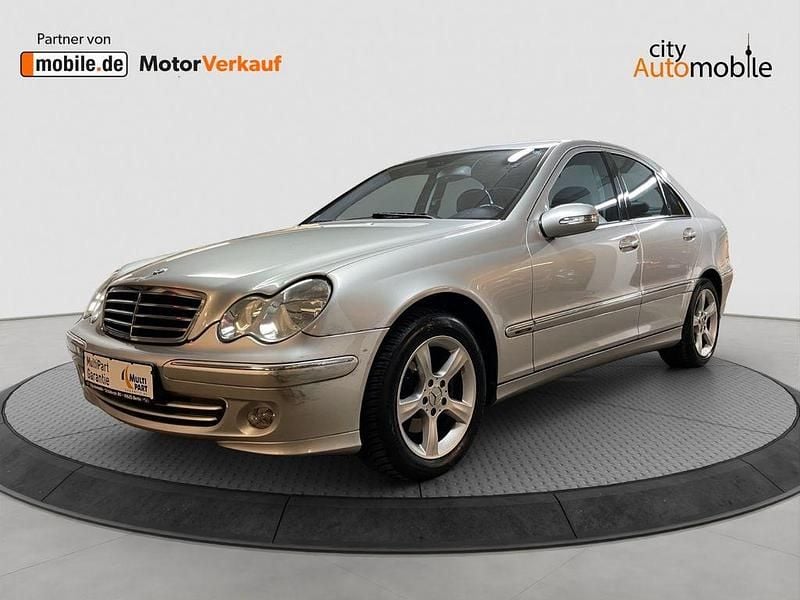 Silber Gebraucht 2005 Mercedes C180 Avantgarde Limousine | 4.480 € (Fairer Preis) - Bild 1/4