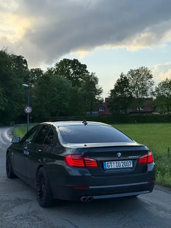 Gebraucht BMW 525 204 PS (150 kW) 2010 Grau Limousine
