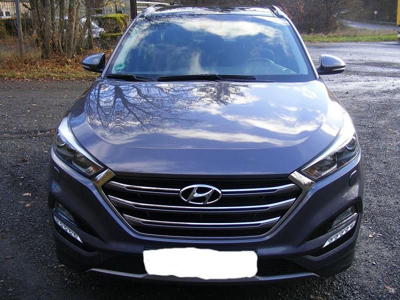 Gebraucht Hyundai Tucson Premium 177 PS (130 kW) 2016 Grau SUV