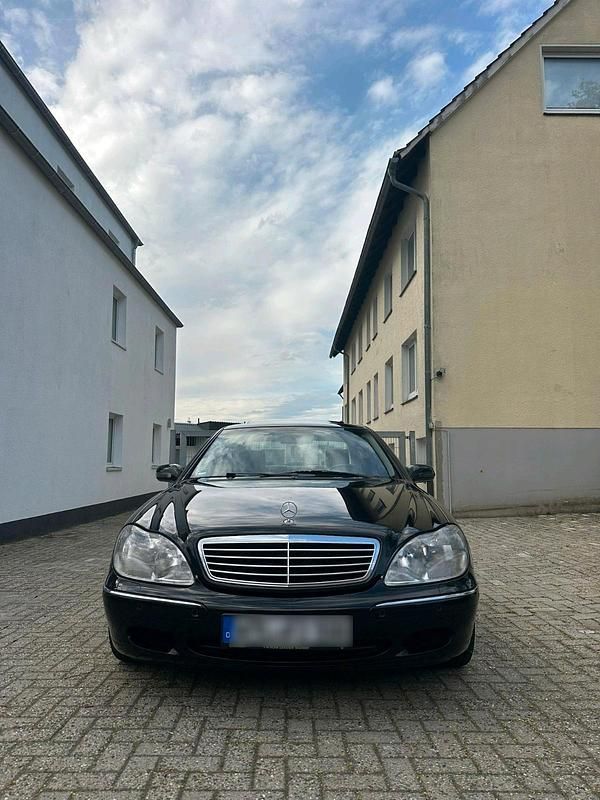 Gebraucht Mercedes S320 224 PS (164 kW) 1999 Schwarz Limousine