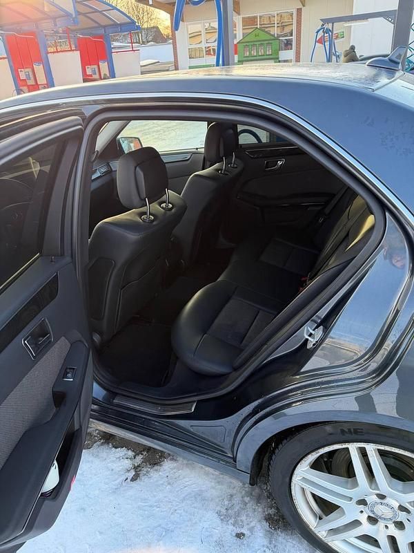 Gebraucht Mercedes E350 231 PS (169 kW) 2010 Limousine