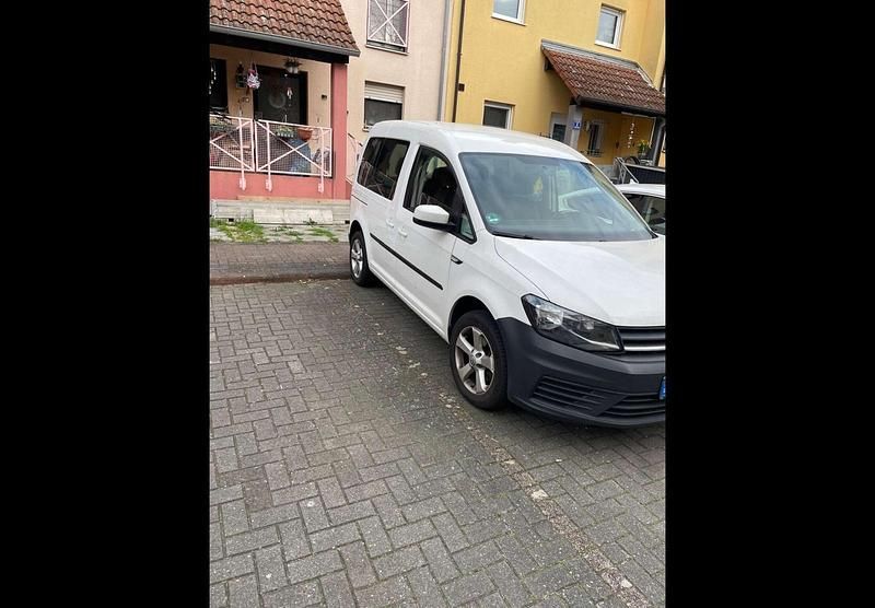 Gebraucht VW Caddy Trendline 102 PS (75 kW) 2017 Weiß Van / Kleinbus
