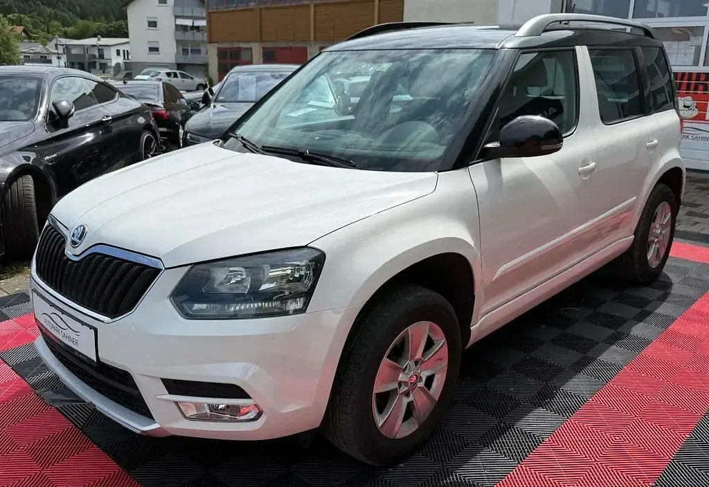 Gebraucht Skoda Yeti Ambition 122 PS (89 kW) 2014 Weiß SUV