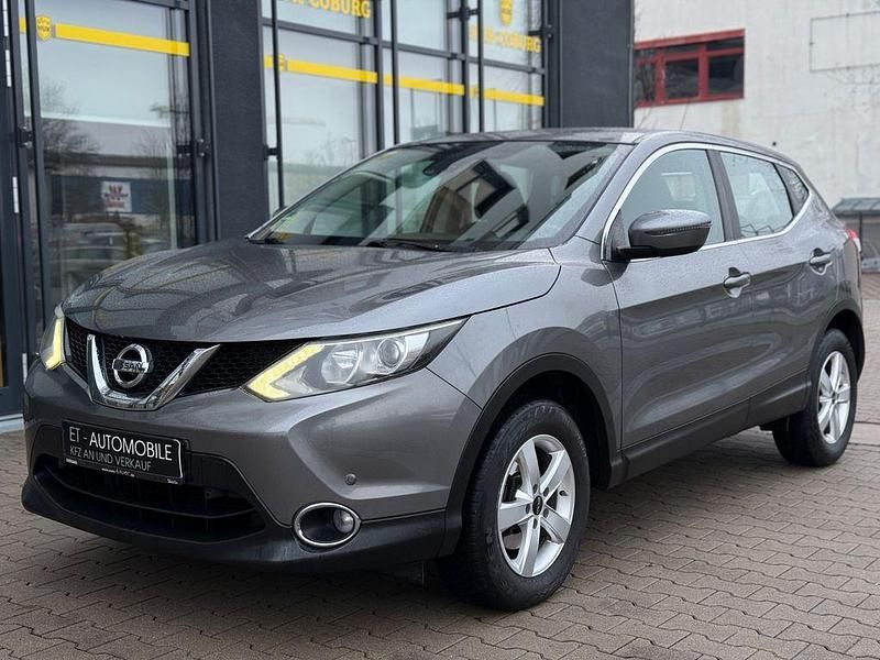 Grau Gebraucht 2015 Nissan Qashqai Acenta SUV | 8.500 € (Fairer Preis) - Bild 1/4
